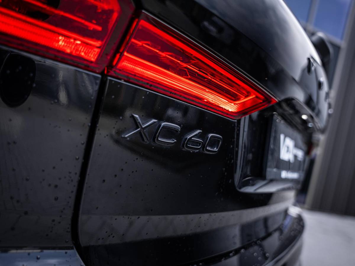 Volvo XC60 Volvo XC60 2.0 T6 Plug-in hybrid AWD Plus Bright – Pano l Trekh l H/Kardon l Memory