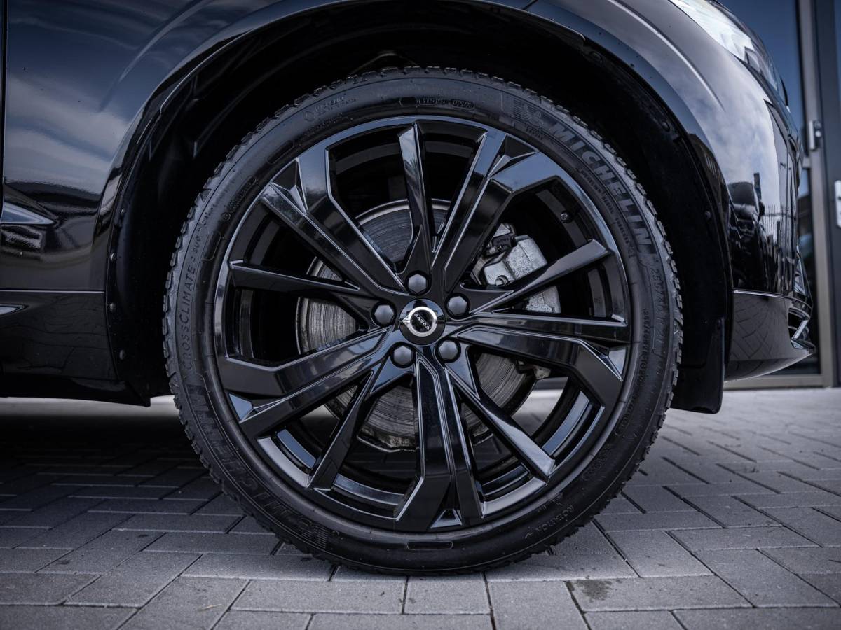 Volvo XC60 Volvo XC60 2.0 T6 Plug-in hybrid AWD Plus Bright – Pano l Trekh l H/Kardon l Memory