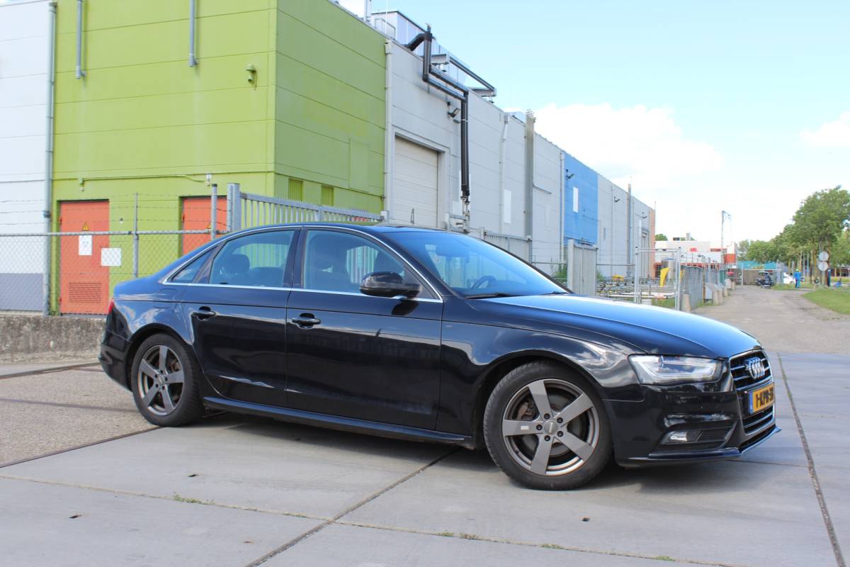 Audi A4 Audi A4 Limousine 1.8 TFSI S Edition
