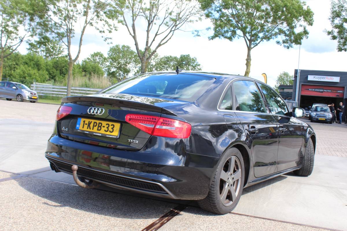 Audi A4 Audi A4 Limousine 1.8 TFSI S Edition