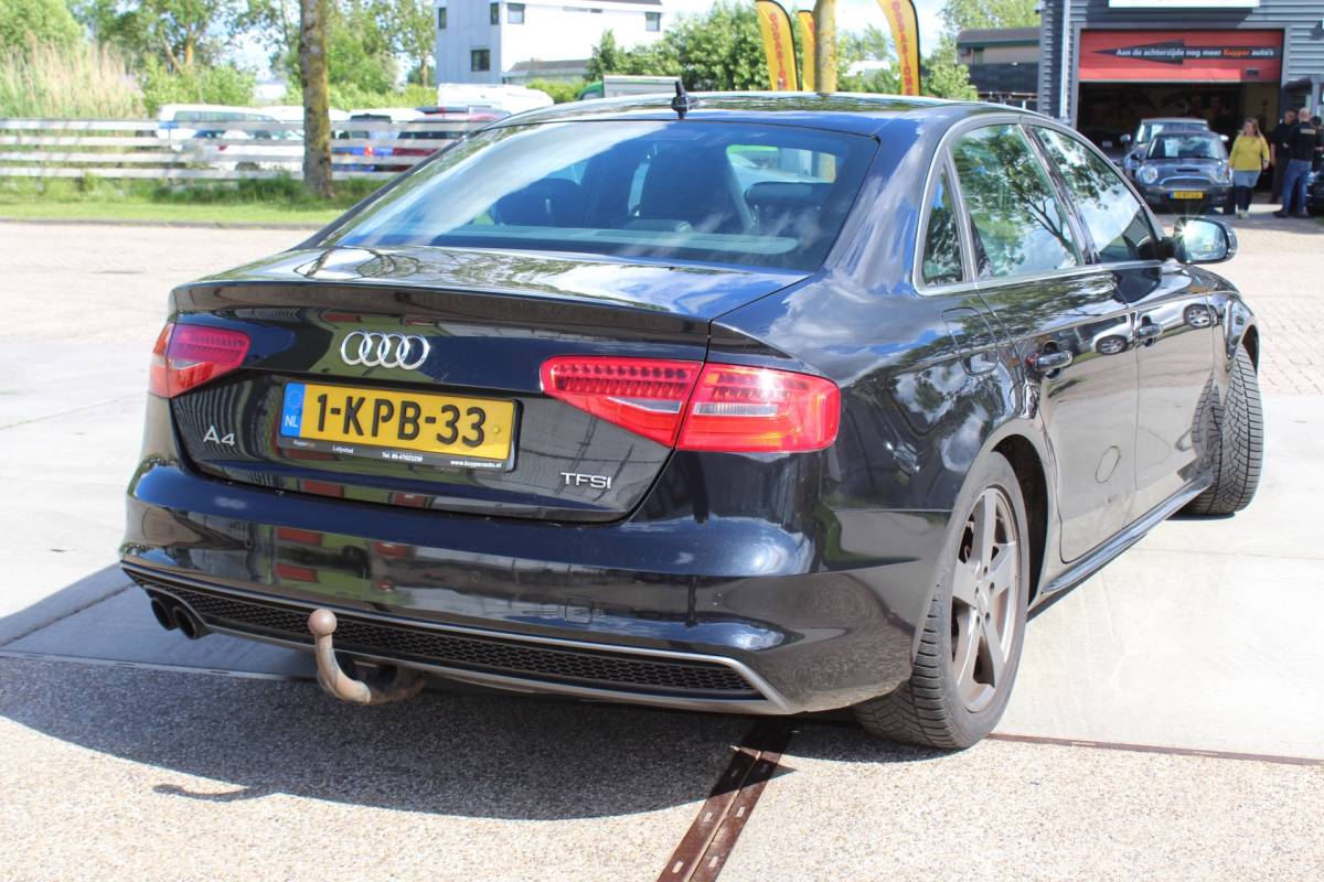 Audi A4 Audi A4 Limousine 1.8 TFSI S Edition