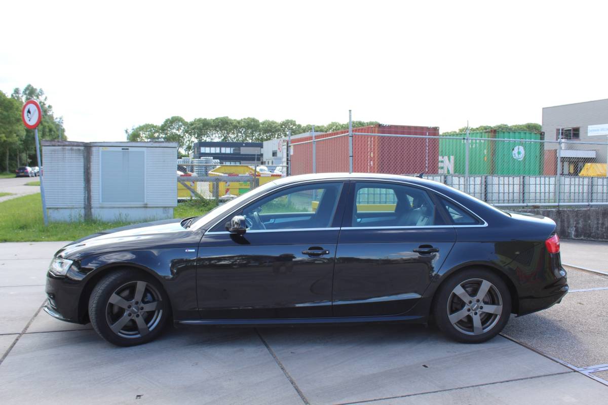 Audi A4 Audi A4 Limousine 1.8 TFSI S Edition