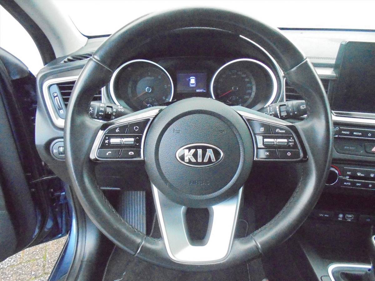 Kia Ceed Sportswagon Kia Ceed Sw 1.6 CRDi 115PK DYNAMICLINE 1e EIG NL-AUTO 88.397 KM !!