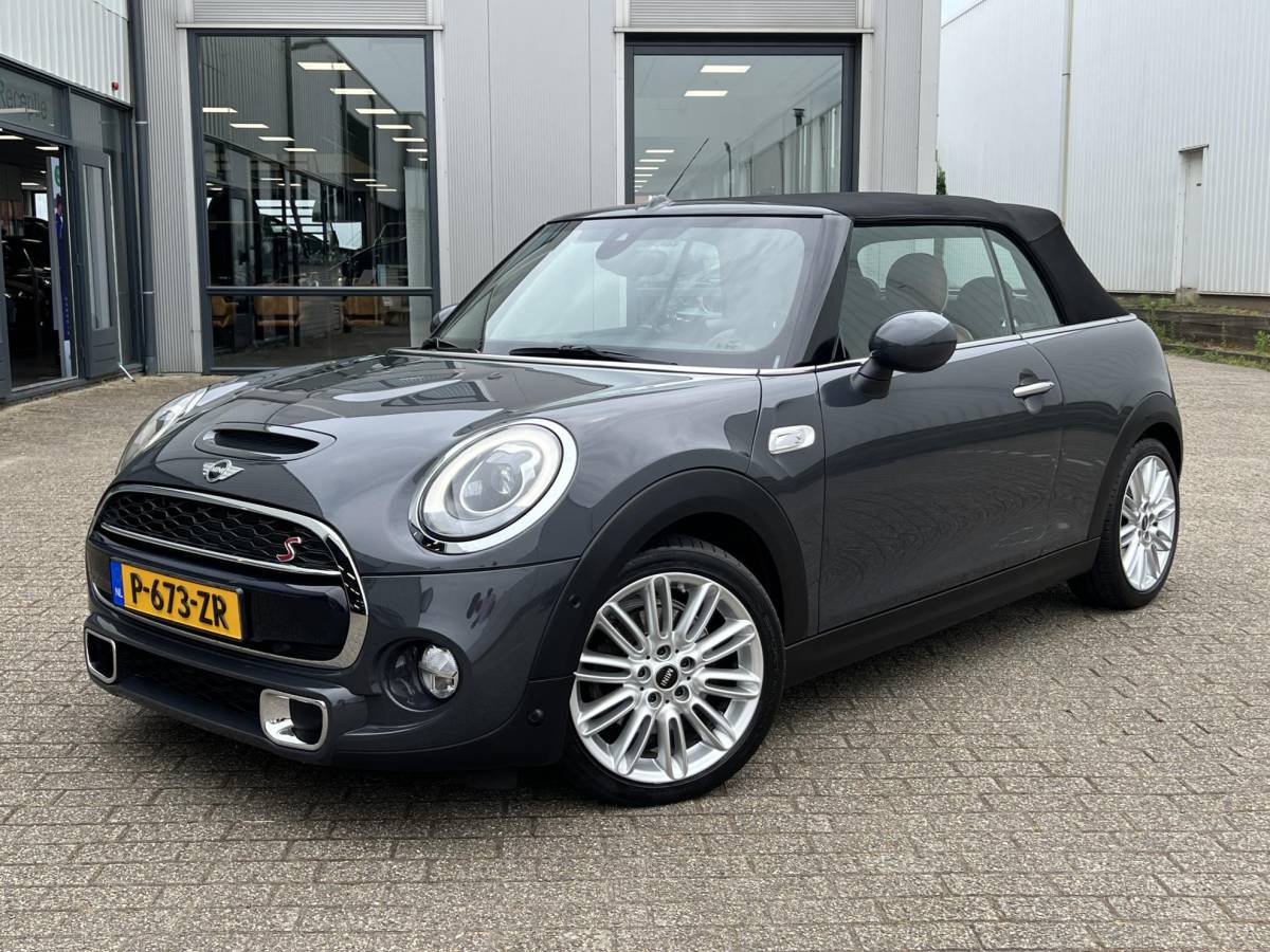 MINI Cooper S Cabrio MINI Cabrio 2.0 Cooper S Chili Serious Business | Leder/Cruise Adaptief/Keyless