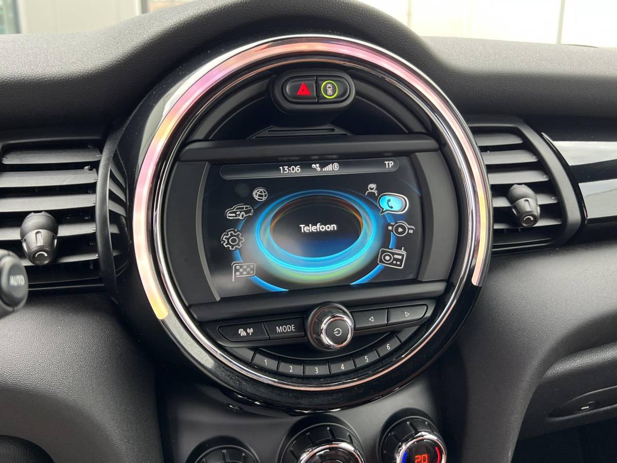 MINI Cooper S Cabrio MINI Cabrio 2.0 Cooper S Chili Serious Business | Leder/Cruise Adaptief/Keyless