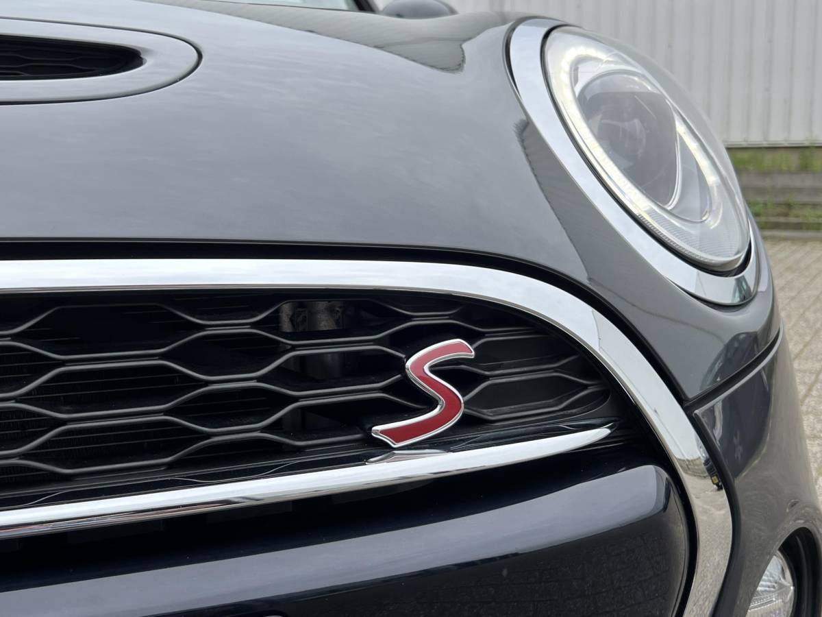 MINI Cooper S Cabrio MINI Cabrio 2.0 Cooper S Chili Serious Business | Leder/Cruise Adaptief/Keyless