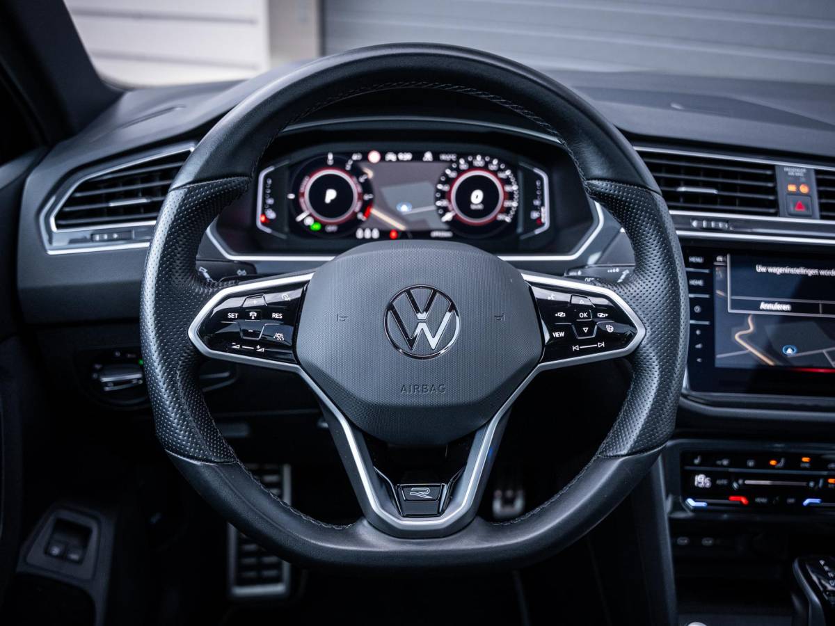 Volkswagen Tiguan Volkswagen Tiguan 1.4 TSI eHybrid R-Line Business+ – Pano l Trekh. l IQ-Light l 360cam