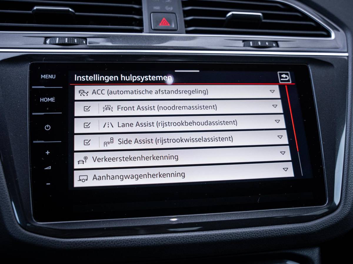 Volkswagen Tiguan Volkswagen Tiguan 1.4 TSI eHybrid R-Line Business+ – Pano l Trekh. l IQ-Light l 360cam
