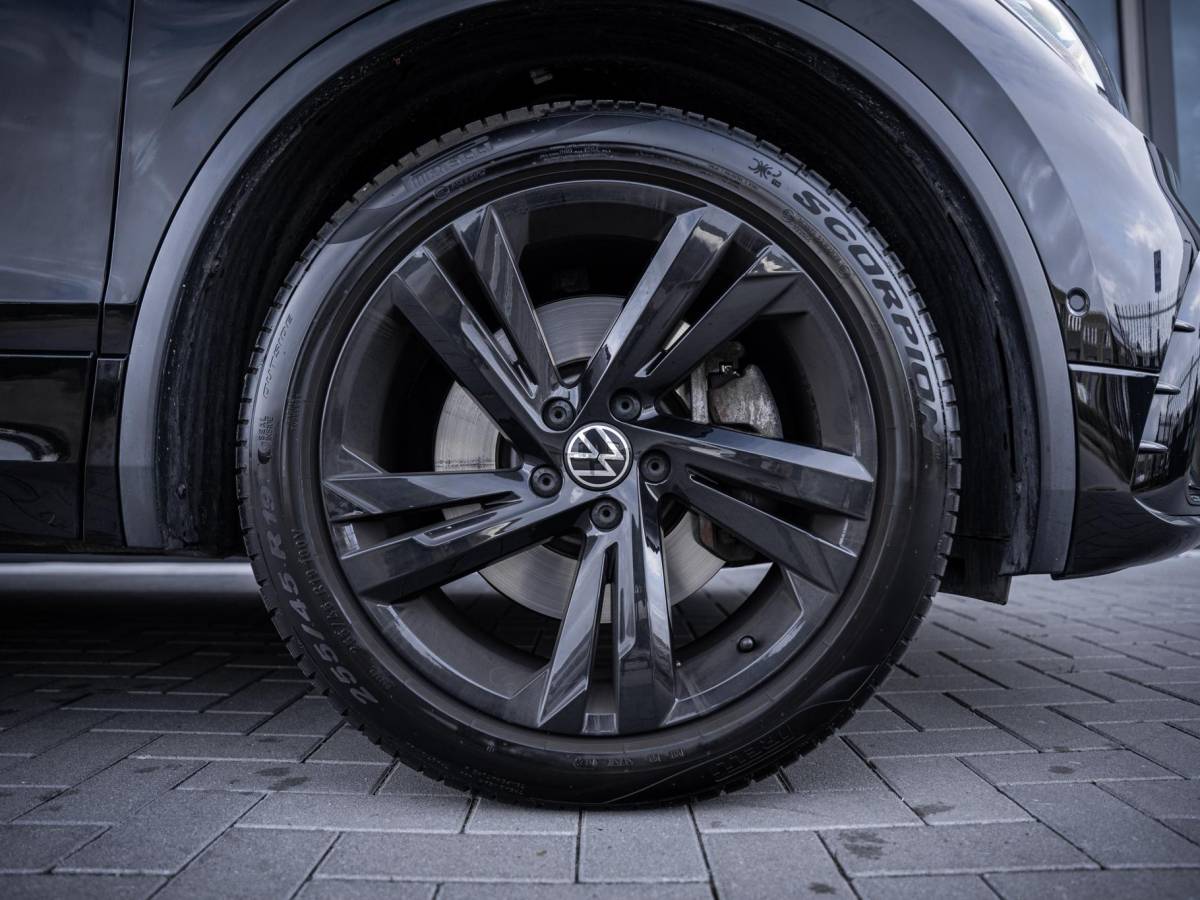 Volkswagen Tiguan Volkswagen Tiguan 1.4 TSI eHybrid R-Line Business+ – Pano l Trekh. l IQ-Light l 360cam