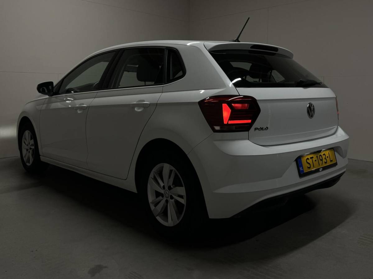 Volkswagen Polo Volkswagen Polo 1.0 TSI Comfortline ACC Navi Camera CarPlay NAP