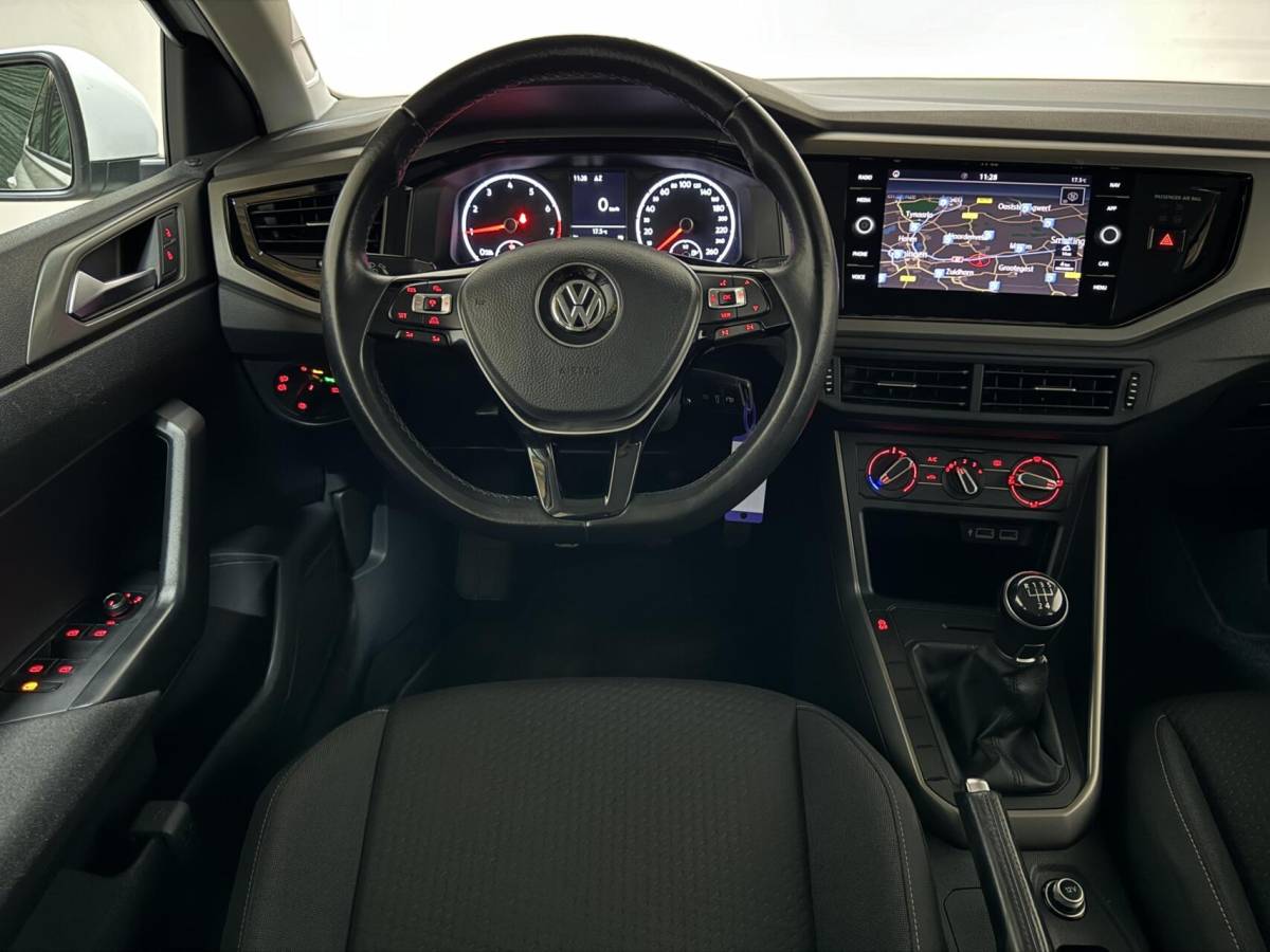 Volkswagen Polo Volkswagen Polo 1.0 TSI Comfortline ACC Navi Camera CarPlay NAP