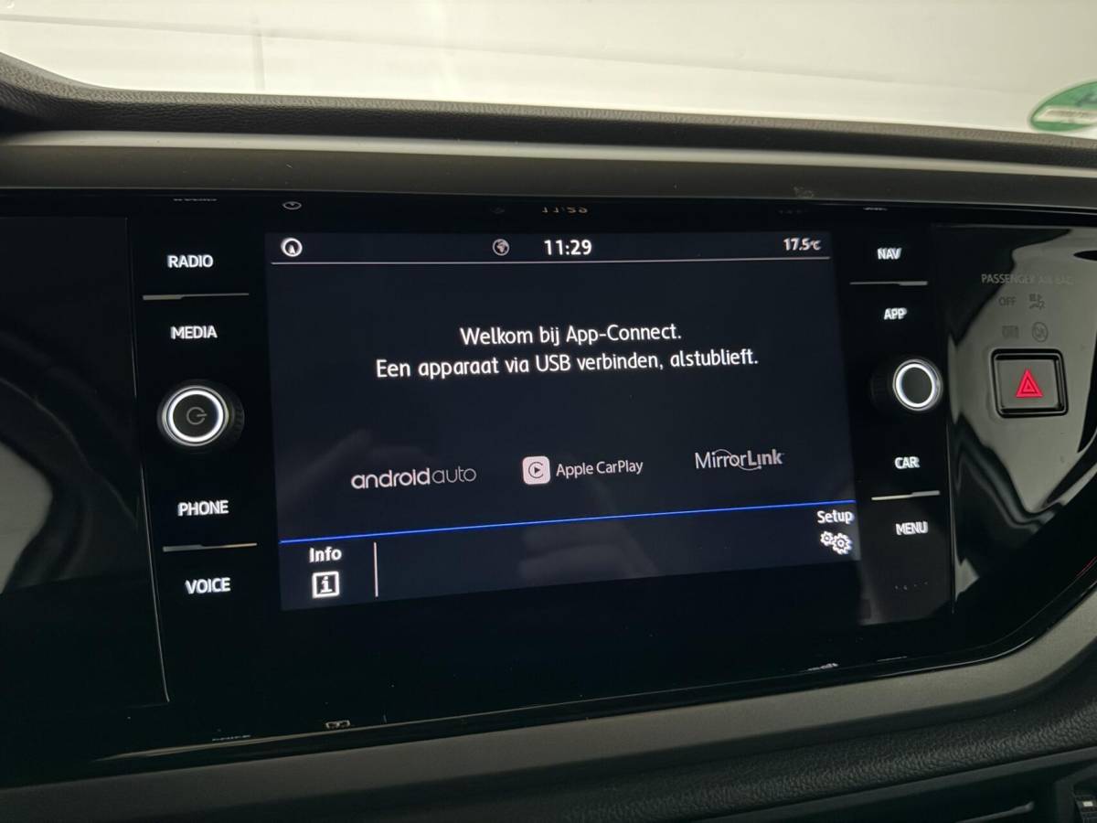 Volkswagen Polo Volkswagen Polo 1.0 TSI Comfortline ACC Navi Camera CarPlay NAP