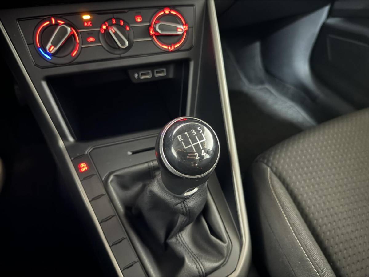 Volkswagen Polo Volkswagen Polo 1.0 TSI Comfortline ACC Navi Camera CarPlay NAP