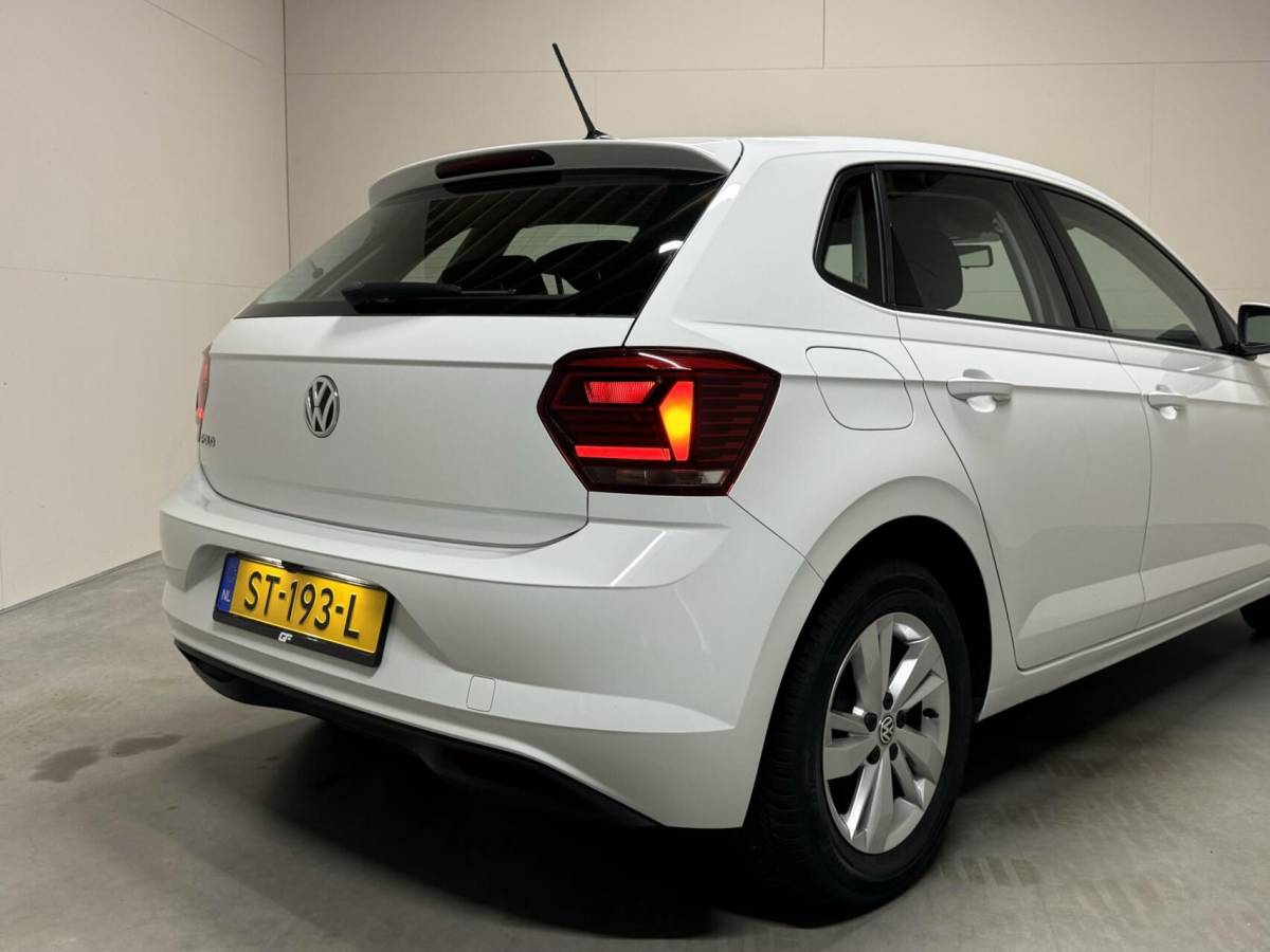 Volkswagen Polo Volkswagen Polo 1.0 TSI Comfortline ACC Navi Camera CarPlay NAP