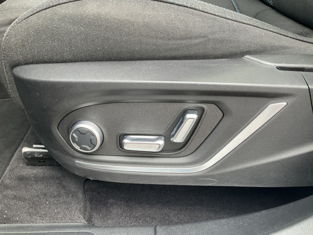 Lynk & Co 01 Lynk & Co 01 1.5 PHEV 262PK Adapt.Cruise 360° Cam Carplay Plug-in Stoelverw Vol opties!