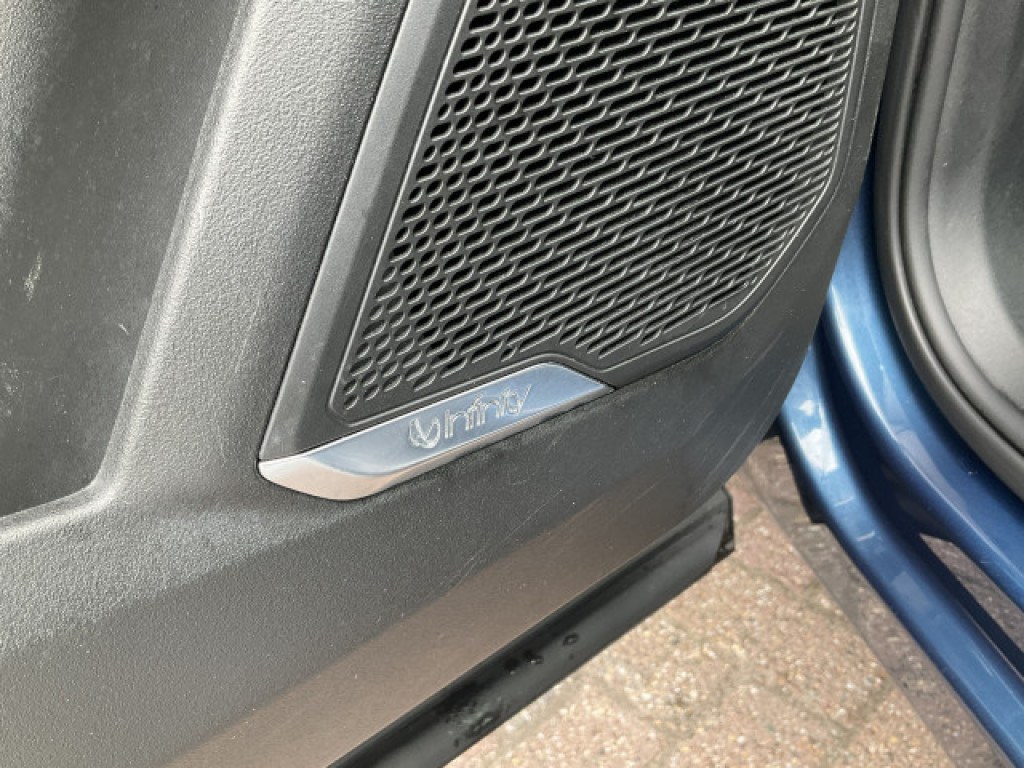 Lynk & Co 01 Lynk & Co 01 1.5 PHEV 262PK Adapt.Cruise 360° Cam Carplay Plug-in Stoelverw Vol opties!
