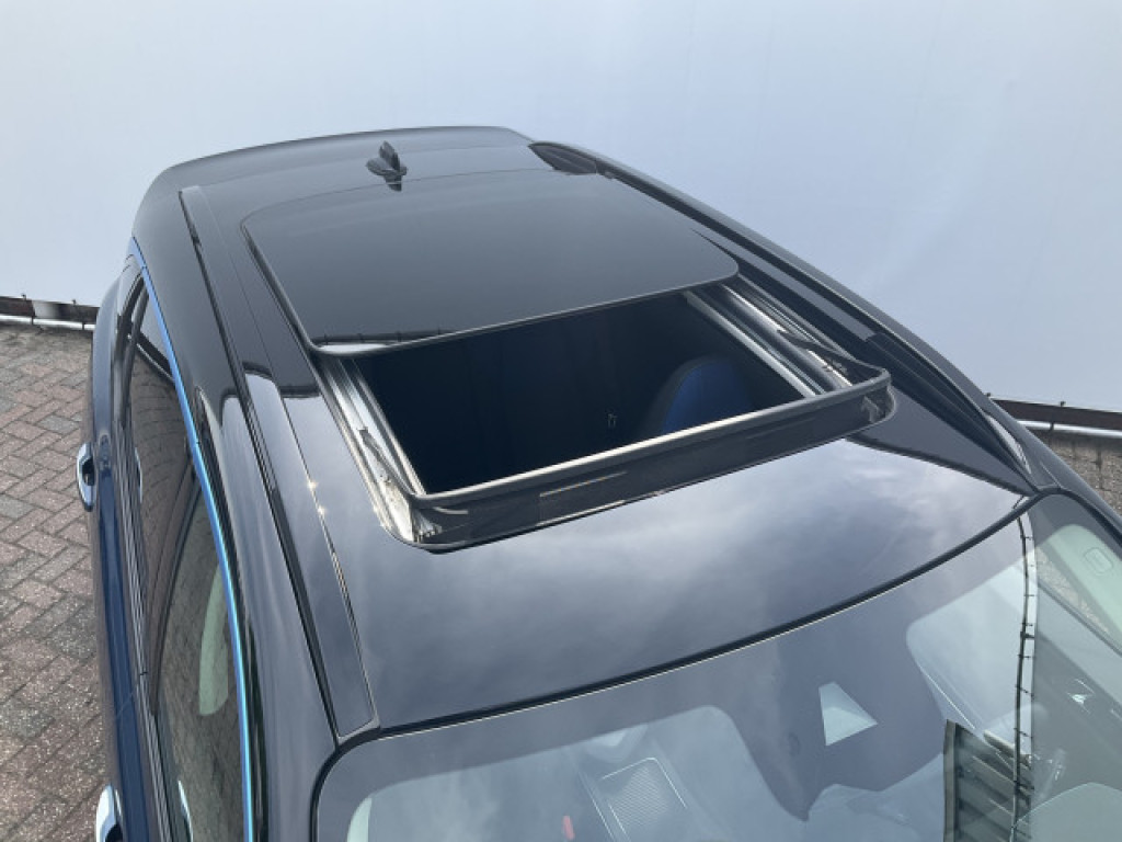 Lynk & Co 01 Lynk & Co 01 1.5 PHEV 262PK Adapt.Cruise 360° Cam Carplay Plug-in Stoelverw Vol opties!