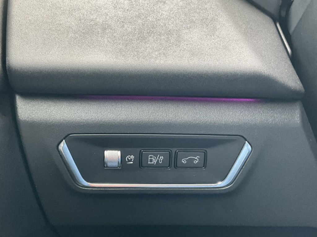 Lynk & Co 01 Lynk & Co 01 1.5 PHEV 262PK Adapt.Cruise 360° Cam Carplay Plug-in Stoelverw Vol opties!