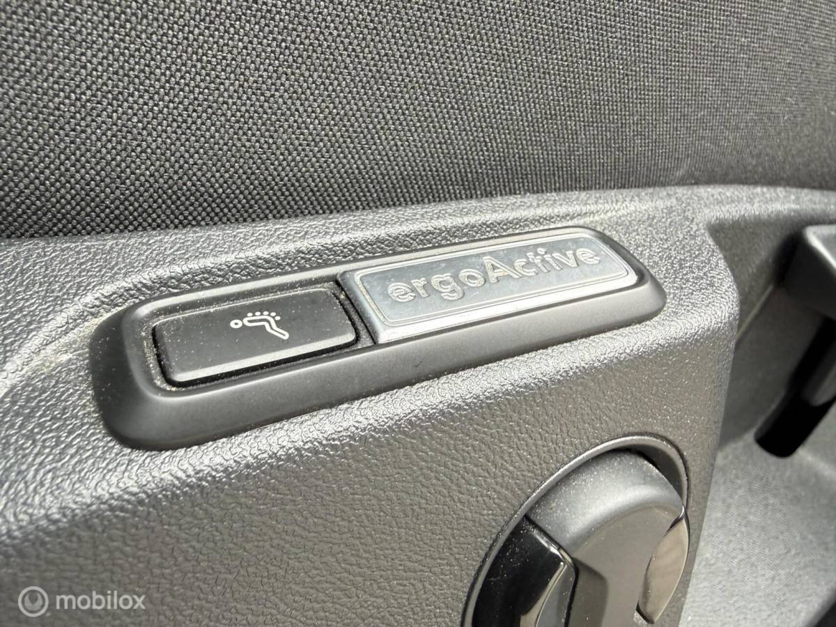 Volkswagen Tiguan Volkswagen Tiguan 1.5 TSI ACT R-Line Pano.dak/Trekhaak/Viritual