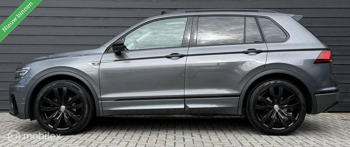 Volkswagen Tiguan Volkswagen Tiguan 1.5 TSI ACT R-Line Pano.dak/Trekhaak/Viritual