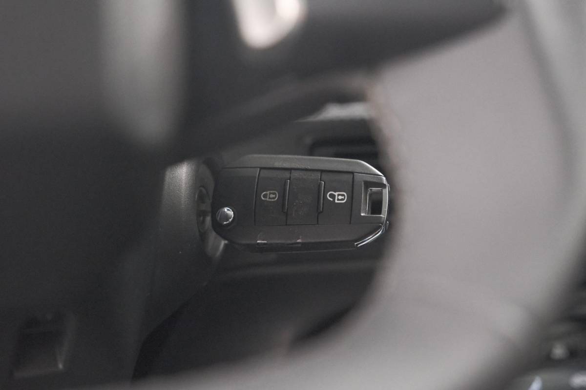 Citroën ë-C3 Citroen Ë-C3 Max 113pk 44 kWh | 96,1% SOH | 11 KW Lader | Camera | Apple Carplay | Parkeersensoren