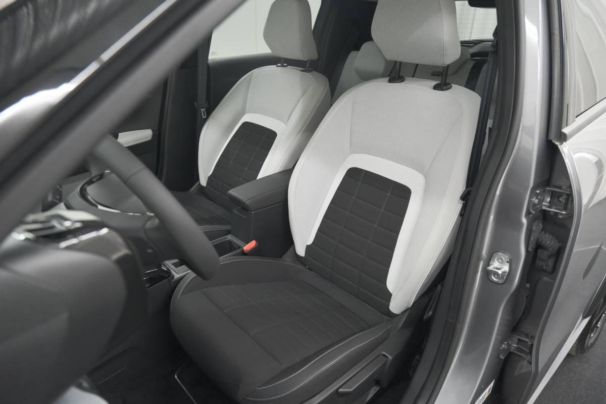 Citroën ë-C3 Citroen Ë-C3 Max 113pk 44 kWh | 96,1% SOH | 11 KW Lader | Camera | Apple Carplay | Parkeersensoren