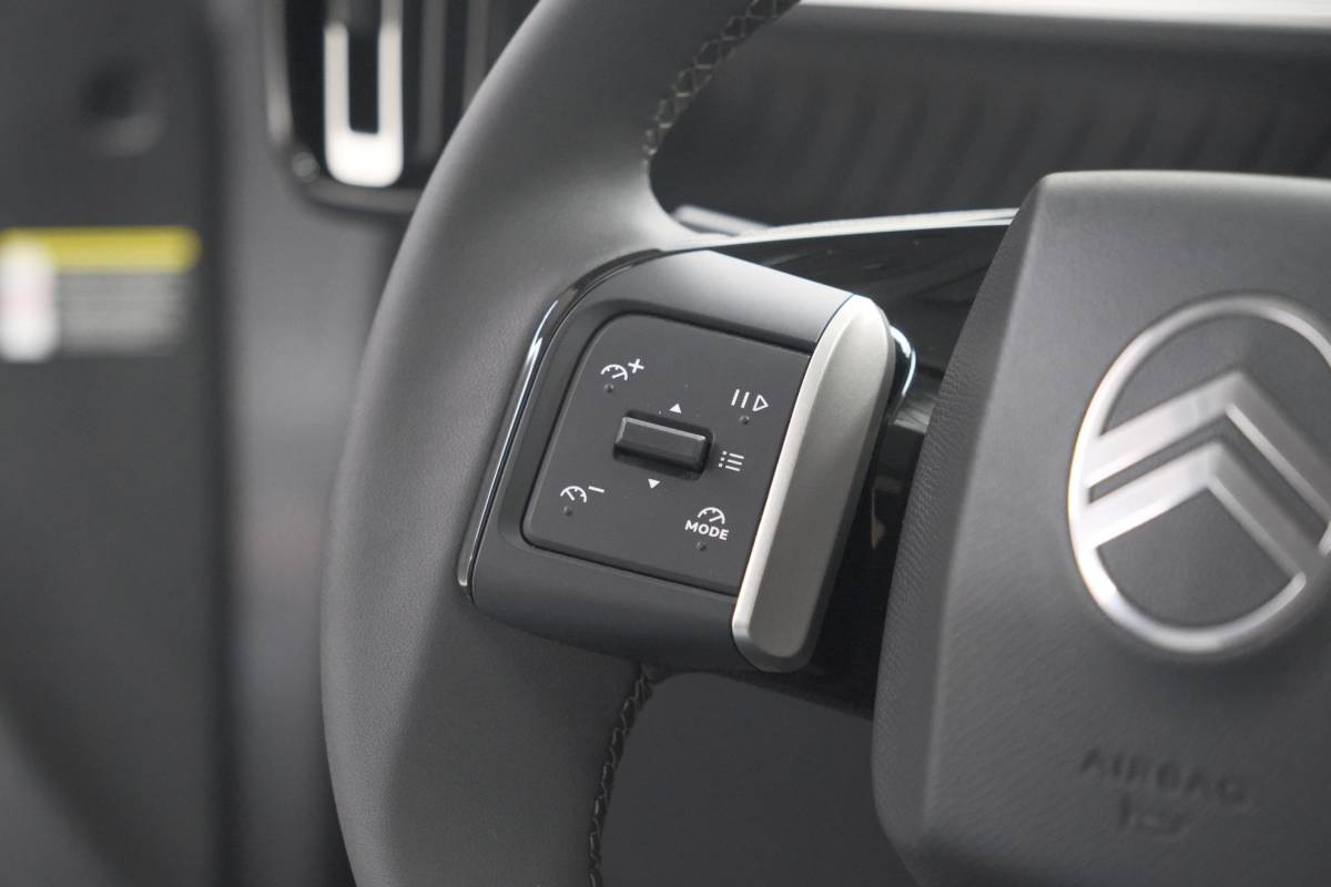 Citroën ë-C3 Citroen Ë-C3 Max 113pk 44 kWh | 96,1% SOH | 11 KW Lader | Camera | Apple Carplay | Parkeersensoren