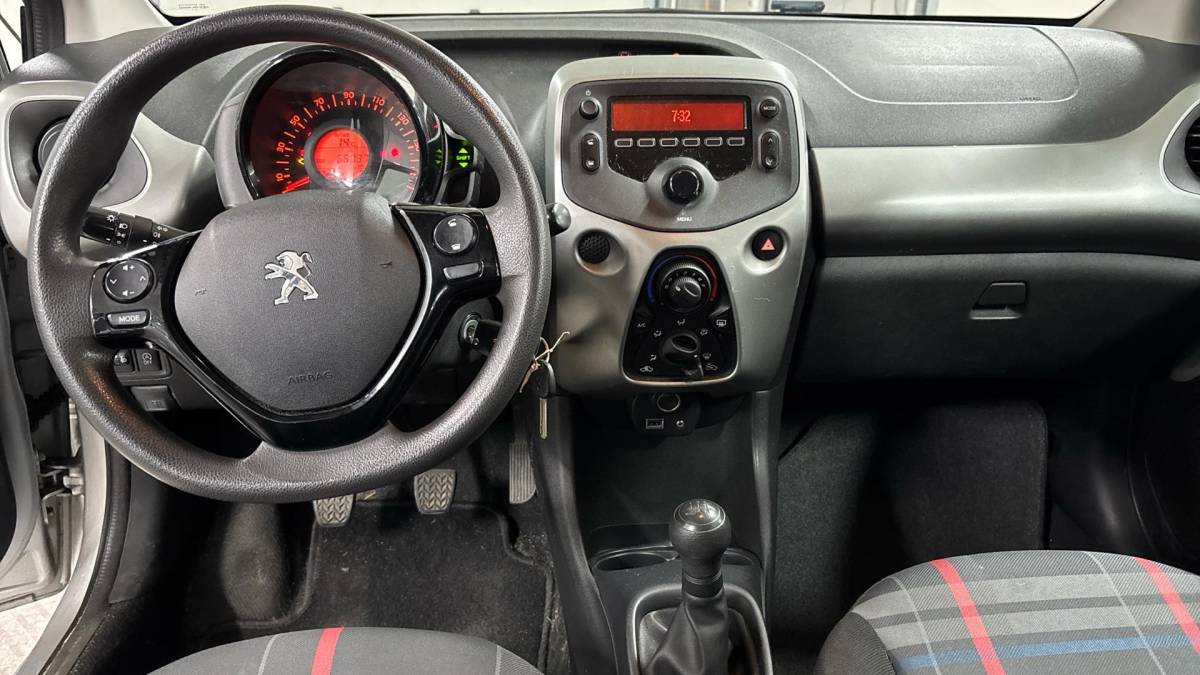 Peugeot 108 Peugeot 108 1.0 VTi Active / JAAR GARANTIE  /AIRCO / APK / INRUIL MOGELIJK / BTW /