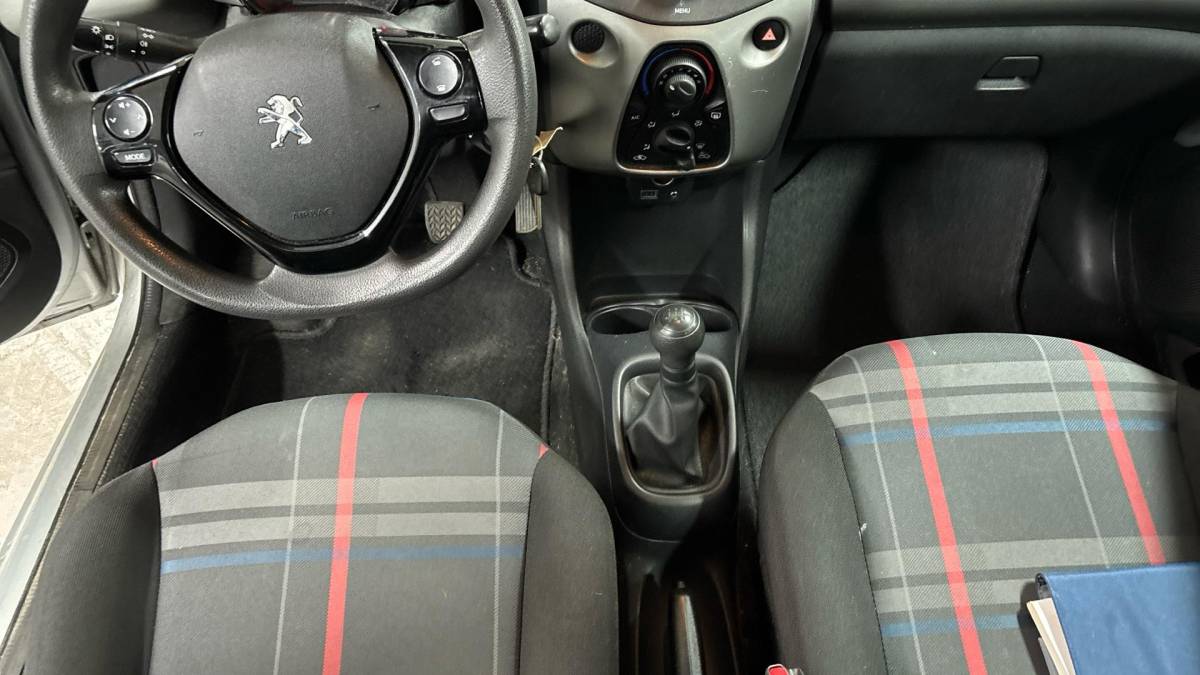 Peugeot 108 Peugeot 108 1.0 VTi Active / JAAR GARANTIE  /AIRCO / APK / INRUIL MOGELIJK / BTW /