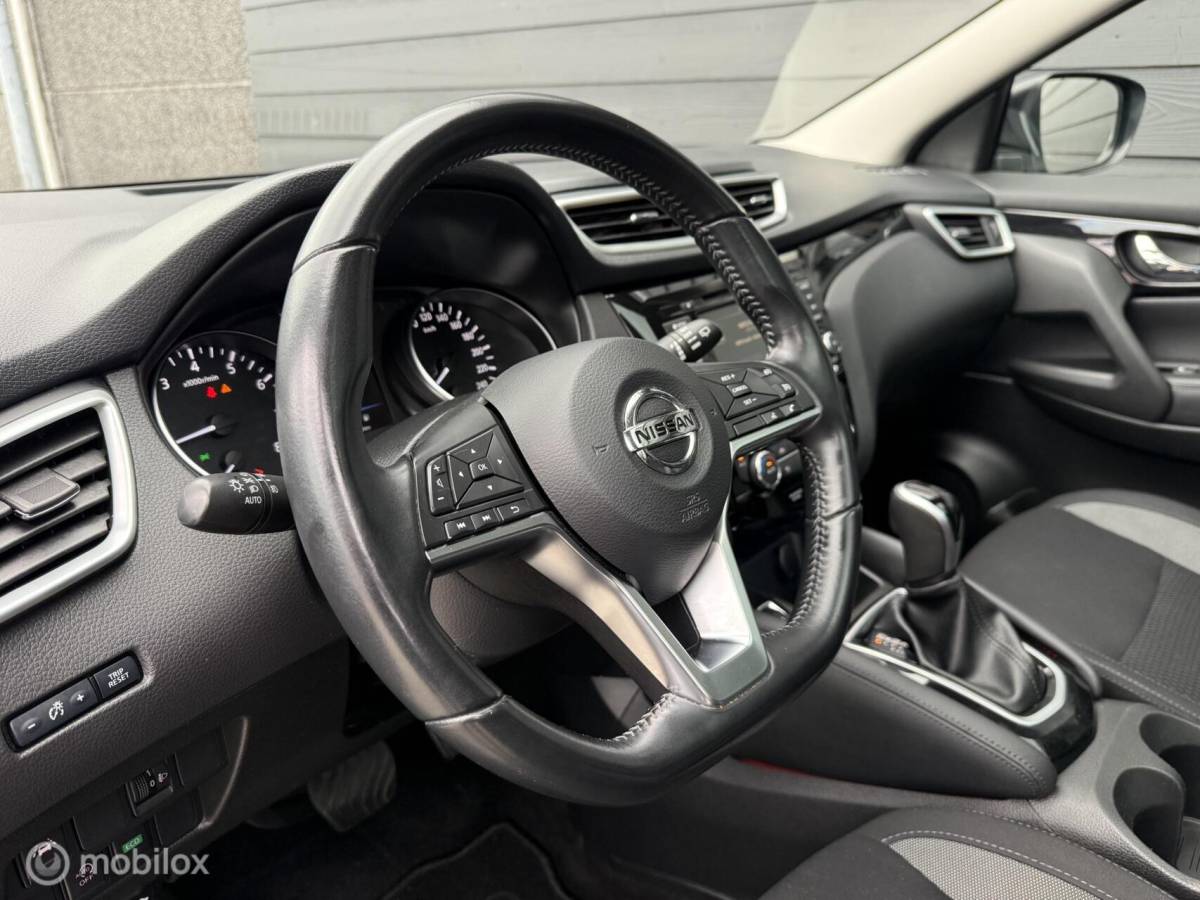 Nissan QASHQAI Nissan Qashqai 1.3 DIG-T N-Tec 160PK Automaat Pano.dak/Winterpack