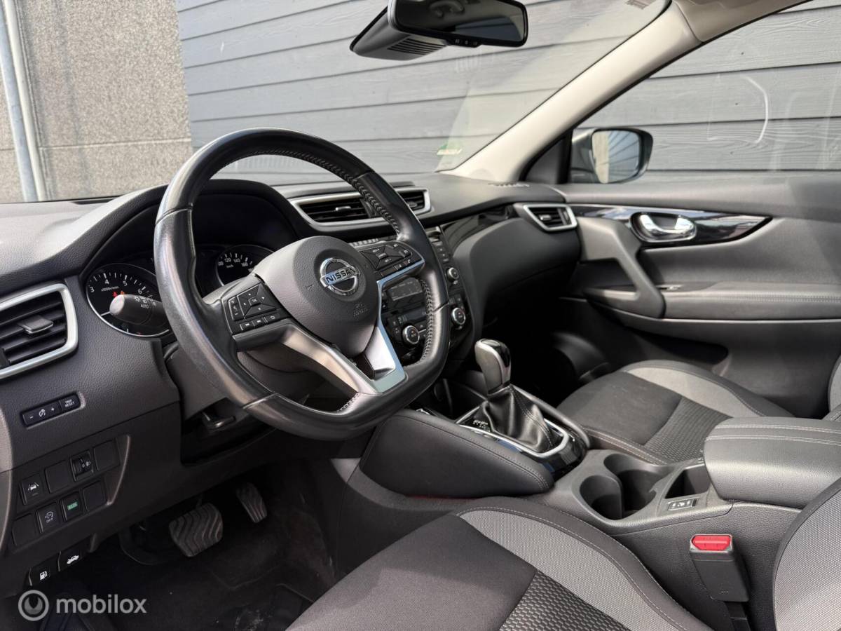 Nissan QASHQAI Nissan Qashqai 1.3 DIG-T N-Tec 160PK Automaat Pano.dak/Winterpack