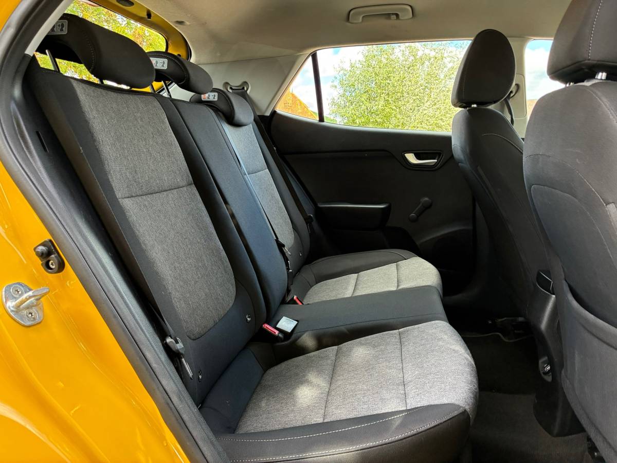 Kia Stonic Kia Stonic 1.0 T-GDi | DAB + Carplay + Cruise nu €8.975,-!!