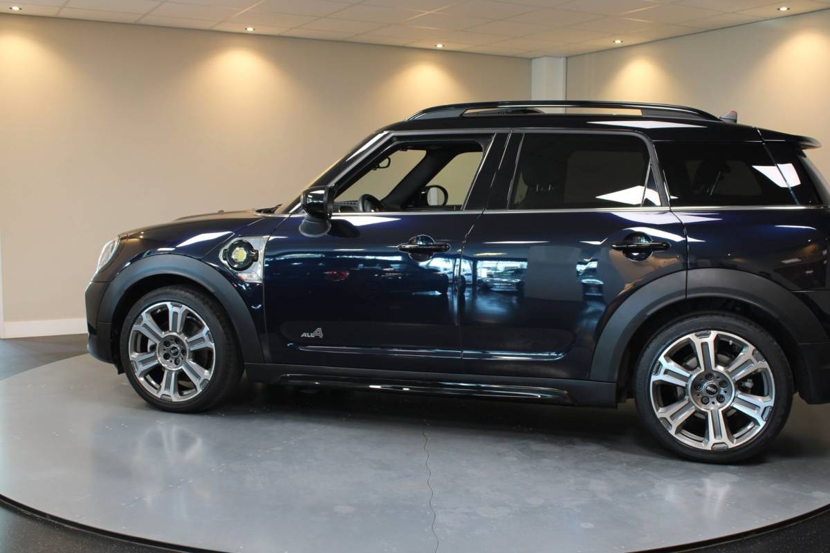 MINI Countryman Mini Countryman 1.5 Cooper S E ALL4 *220Pk!* Pano|Carplay|Camera|Keyless|Elektr.achterklep|Stoelverw.|Alcantara/Leer|DAB|NAP
