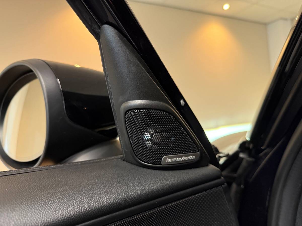 MINI Countryman Mini Countryman 1.5 Cooper S E ALL4 *220Pk!* Pano|Carplay|Camera|Keyless|Elektr.achterklep|Stoelverw.|Alcantara/Leer|DAB|NAP