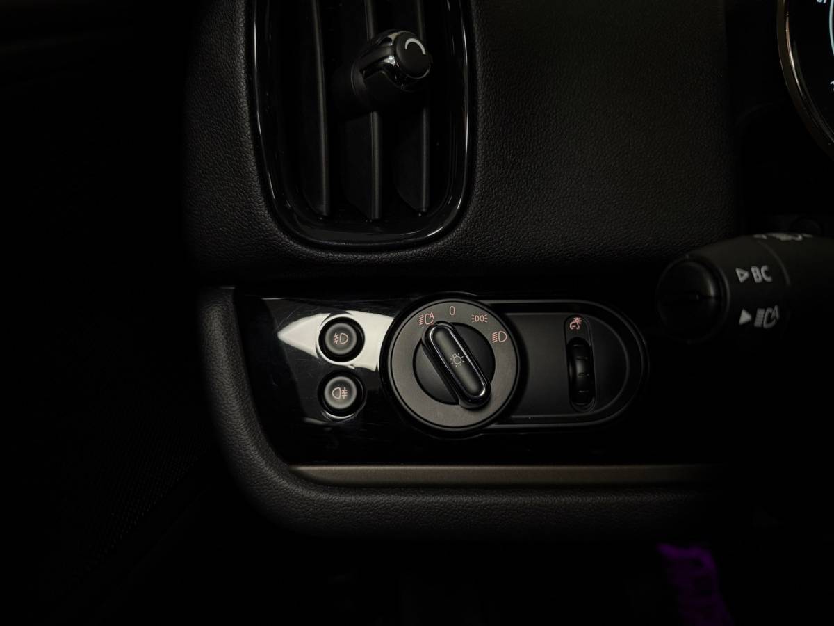 MINI Countryman Mini Countryman 1.5 Cooper S E ALL4 *220Pk!* Pano|Carplay|Camera|Keyless|Elektr.achterklep|Stoelverw.|Alcantara/Leer|DAB|NAP
