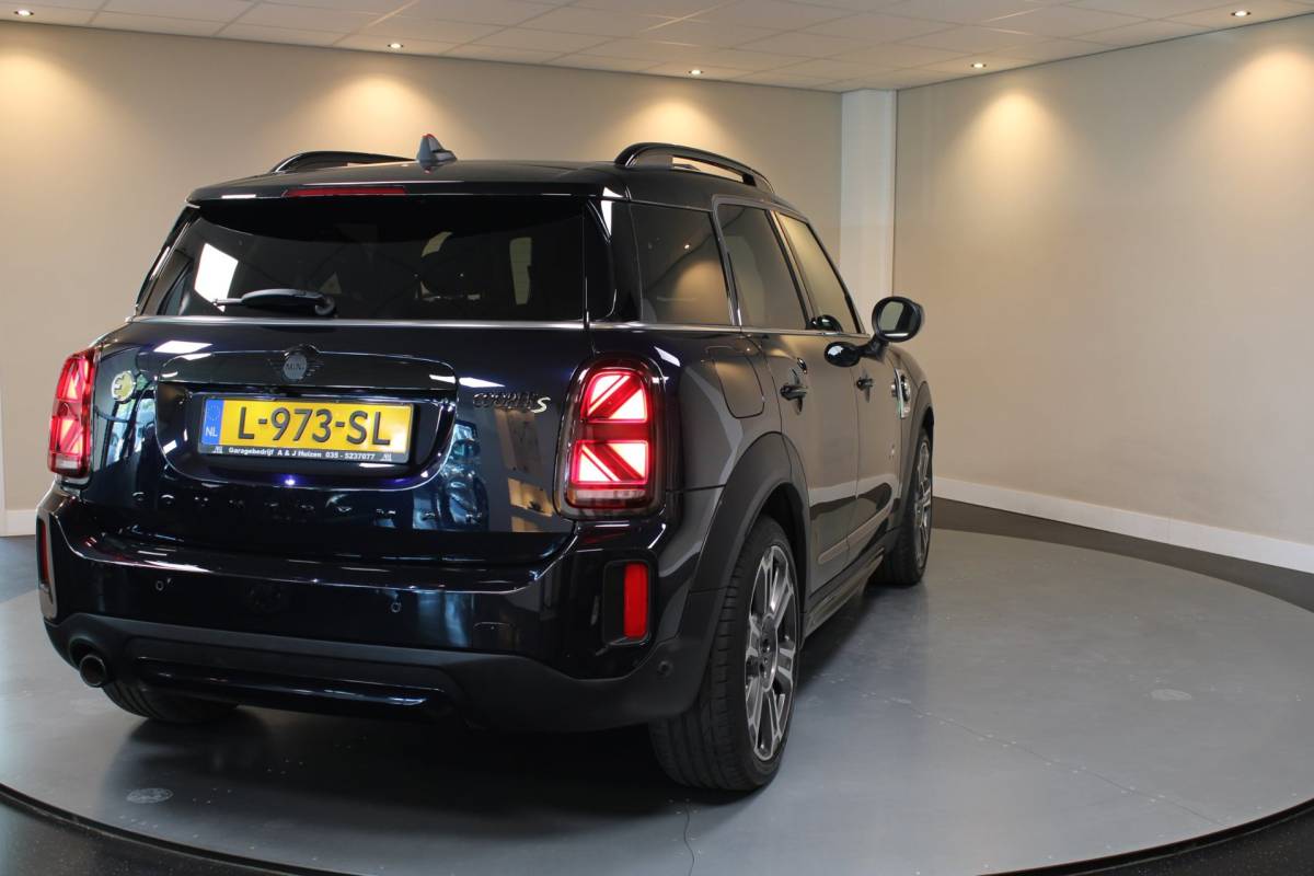 MINI Countryman Mini Countryman 1.5 Cooper S E ALL4 *220Pk!* Pano|Carplay|Camera|Keyless|Elektr.achterklep|Stoelverw.|Alcantara/Leer|DAB|NAP