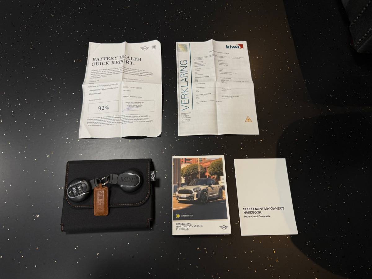 MINI Countryman Mini Countryman 1.5 Cooper S E ALL4 *220Pk!* Pano|Carplay|Camera|Keyless|Elektr.achterklep|Stoelverw.|Alcantara/Leer|DAB|NAP