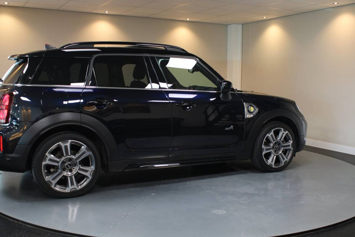 MINI Countryman Mini Countryman 1.5 Cooper S E ALL4 *220Pk!* Pano|Carplay|Camera|Keyless|Elektr.achterklep|Stoelverw.|Alcantara/Leer|DAB|NAP