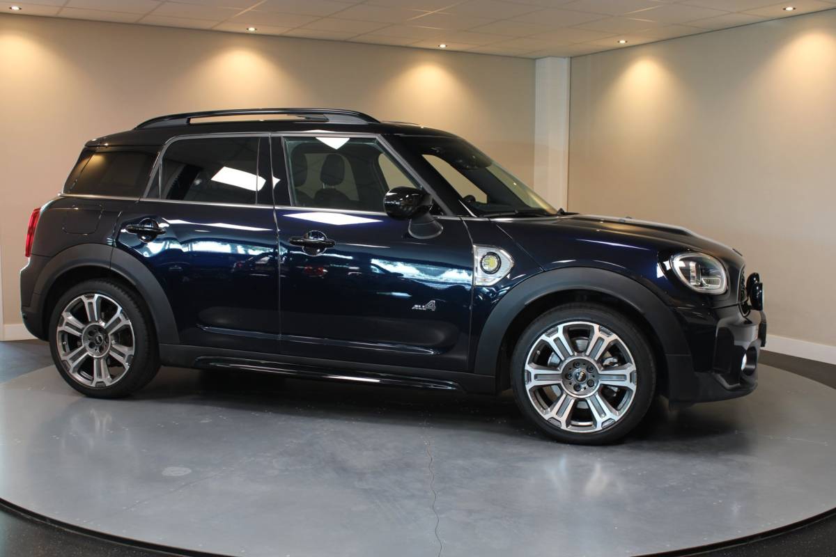 MINI Countryman Mini Countryman 1.5 Cooper S E ALL4 *220Pk!* Pano|Carplay|Camera|Keyless|Elektr.achterklep|Stoelverw.|Alcantara/Leer|DAB|NAP