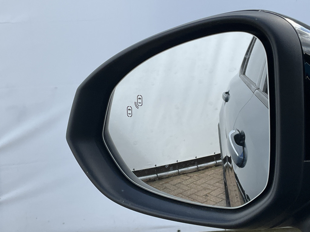 Lynk & Co 01 Lynk & Co 01 15x op voorraad 1.5 PHEV 262PK Adapt.Cruise 360° Cam Trekhaak Carplay Plug-in Stoelverw Vol opties!