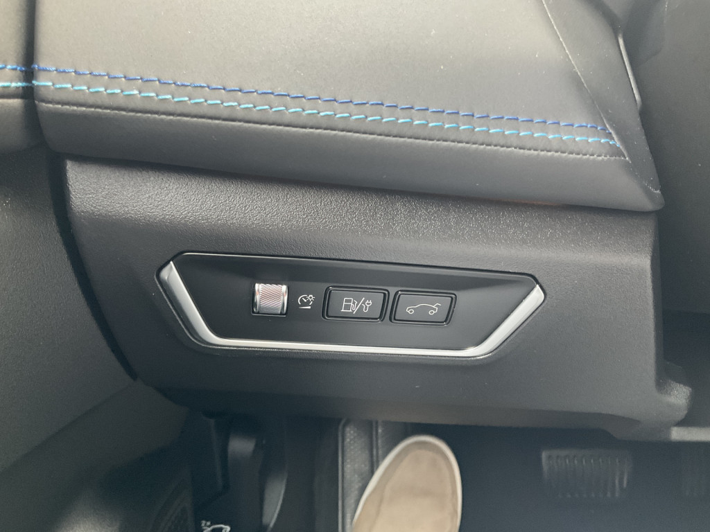 Lynk & Co 01 Lynk & Co 01 15x op voorraad 1.5 PHEV 262PK Adapt.Cruise 360° Cam Trekhaak Carplay Plug-in Stoelverw Vol opties!