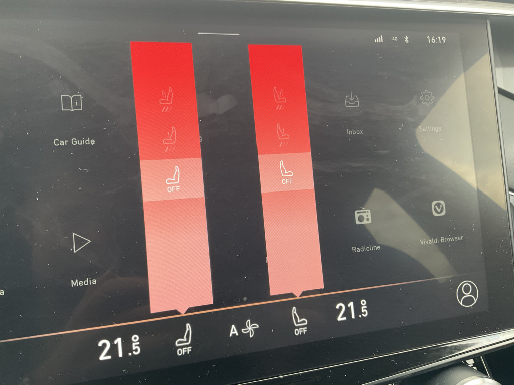 Lynk & Co 01 Lynk & Co 01 15x op voorraad 1.5 PHEV 262PK Adapt.Cruise 360° Cam Trekhaak Carplay Plug-in Stoelverw Vol opties!