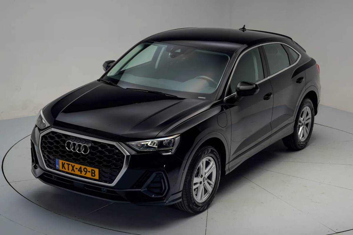 Audi Q3 Audi Q3 Sportback 45 TFSI e Advanced edition [ Apple/Android Camera Stoelverwarming Clima ]