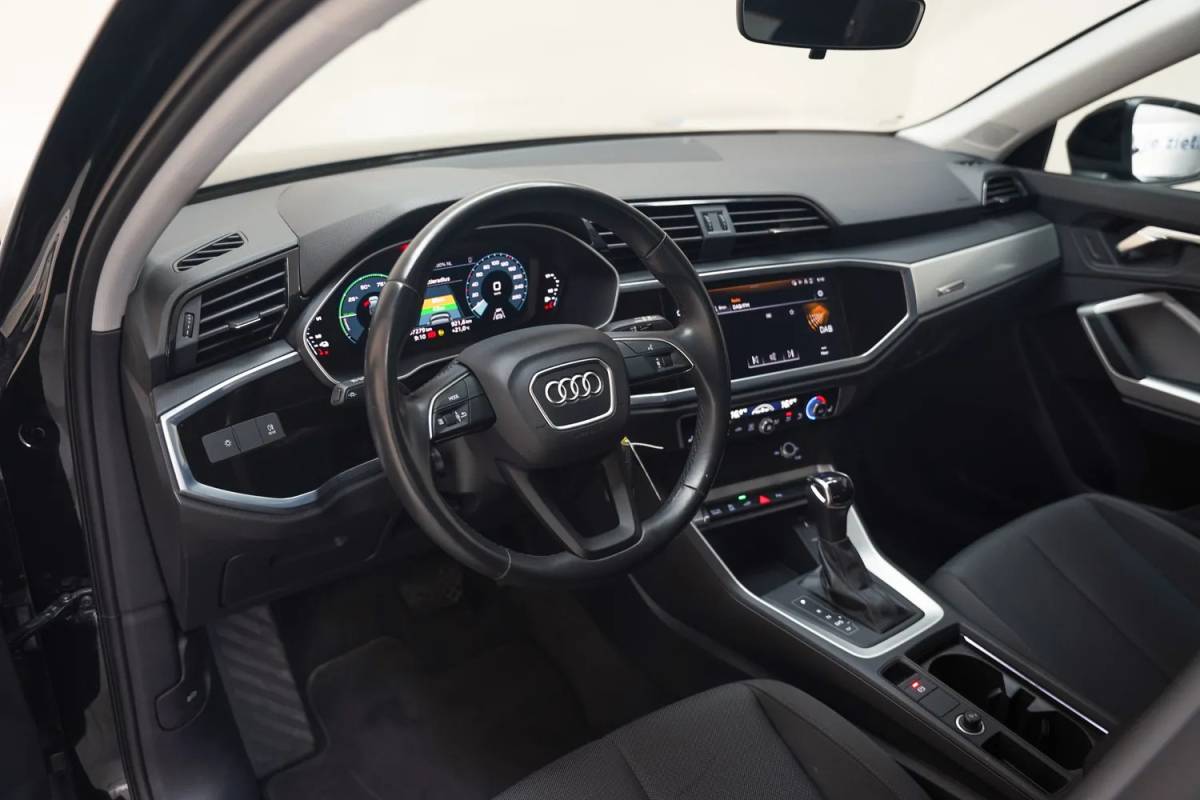 Audi Q3 Audi Q3 Sportback 45 TFSI e Advanced edition [ Apple/Android Camera Stoelverwarming Clima ]