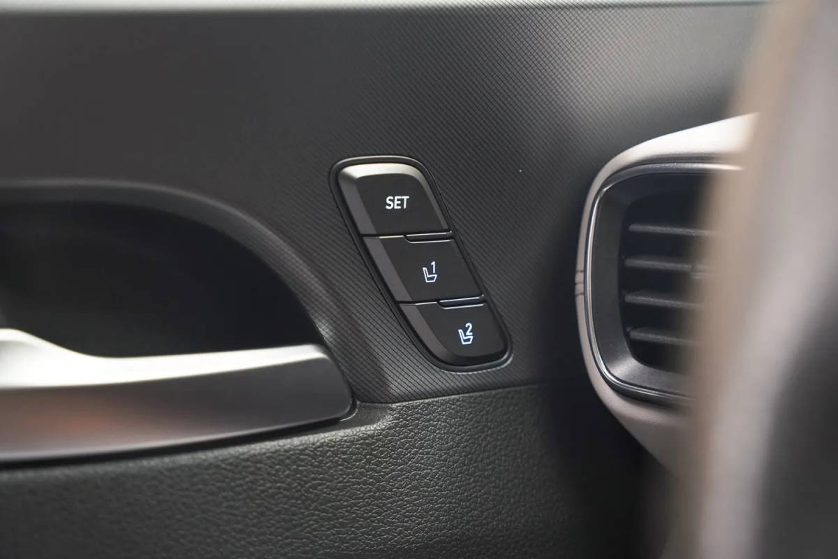 Hyundai Santa Fe Hyundai Santa Fe 1.6 T-GDI PHEV Premium Plus Sky [ Panorama Alcantara-hemel Leder Stoelventilatie ]