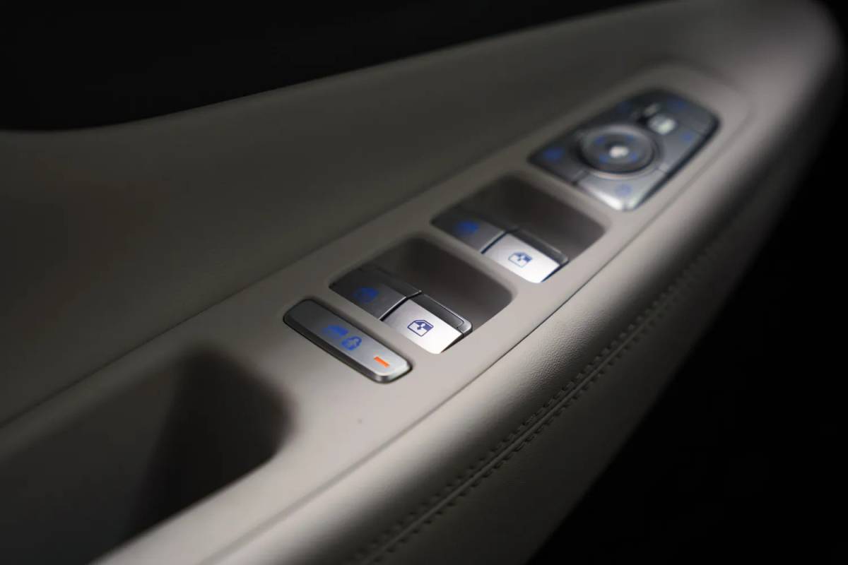 Hyundai Santa Fe Hyundai Santa Fe 1.6 T-GDI PHEV Premium Plus Sky [ Panorama Alcantara-hemel Leder Stoelventilatie ]