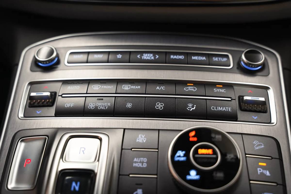 Hyundai Santa Fe Hyundai Santa Fe 1.6 T-GDI PHEV Premium Plus Sky [ Panorama Alcantara-hemel Leder Stoelventilatie ]