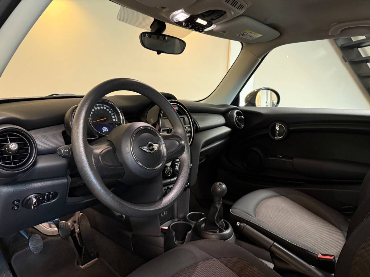 MINI 3-Deurs Mini 3-Deurs 1.5 Cooper Salt *4 Nwe All-seasons!* Dealer OH|Airco|NAP