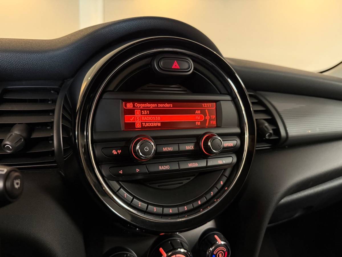 MINI 3-Deurs Mini 3-Deurs 1.5 Cooper Salt *4 Nwe All-seasons!* Dealer OH|Airco|NAP