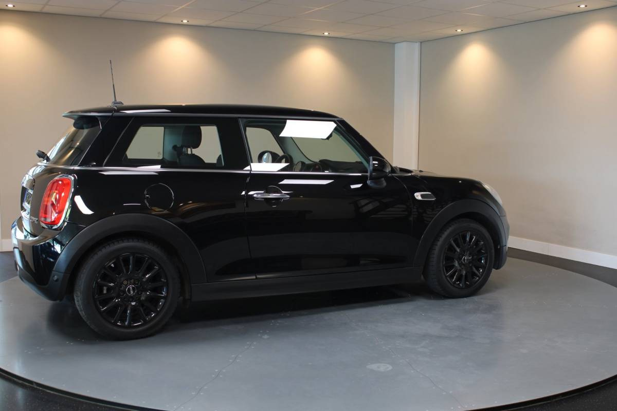 MINI 3-Deurs Mini 3-Deurs 1.5 Cooper Salt *4 Nwe All-seasons!* Dealer OH|Airco|NAP